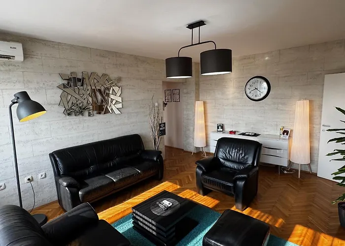 Apartment 36