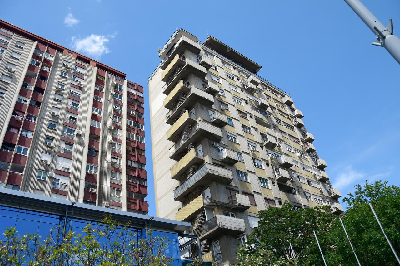 36 Apartment *